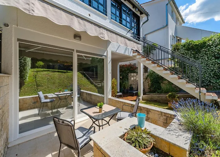 In Pore Near Rock Apartmán Poreč