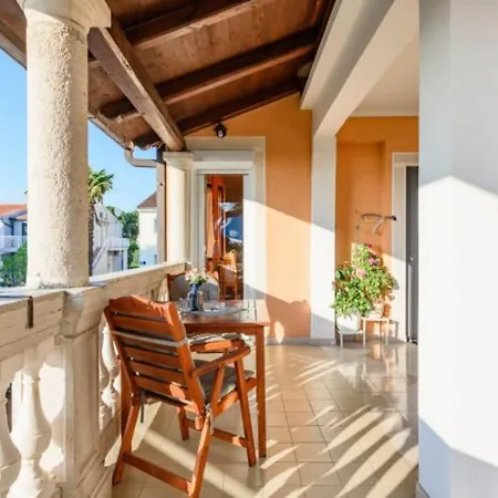 Apartament In Pore Near Rock