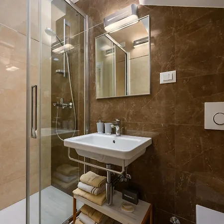 Appartement In Pore Near Rock