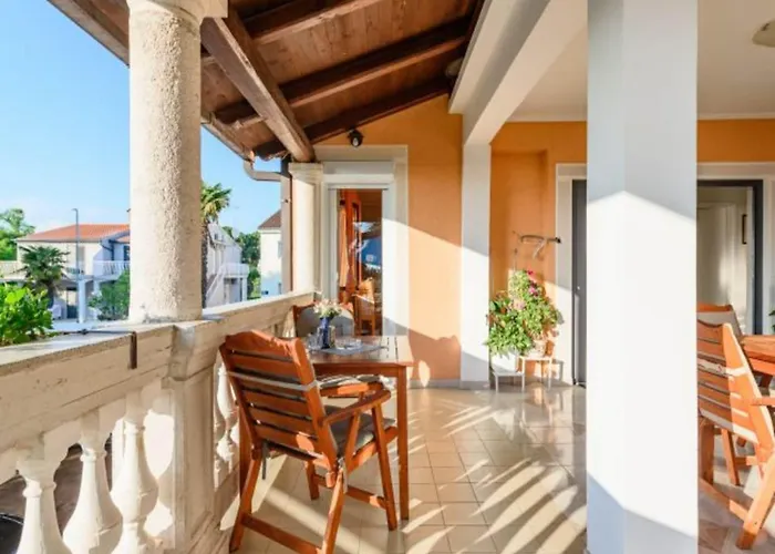 Apartament In Pore Near Rock