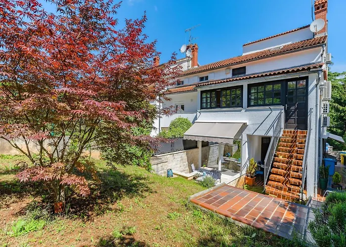 Apartament In Pore Near Rock Poreč